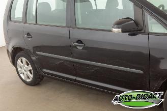 Volkswagen Touran 1.9 TDI Clima Navi picture 26