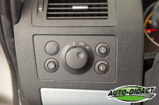 Opel Zafira 1.8 Airco 7p. picture 11