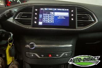 Peugeot 308 1.6 BlueHDI Navi Clima Leder Blue Lease Pack picture 11