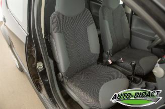Peugeot 107 1.0-12V XS Airco picture 15