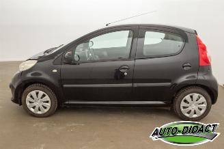 Peugeot 107 1.0-12V XS Airco picture 28
