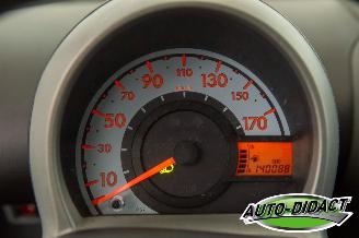 Peugeot 107 1.0-12V XS Airco picture 6