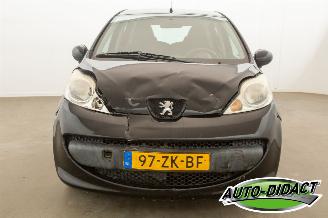 Peugeot 107 1.0-12V XS Airco picture 26
