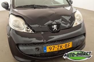 Peugeot 107 1.0-12V XS Airco picture 22