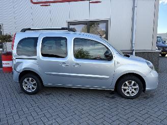 Renault Kangoo 1.6 16V Privilege met Rolstoellift picture 3