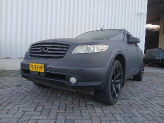 Unfallwagen Infiniti FX FX (S50) SUV 35 3.5i 24V AWD (VQ35DE) [206kW]  (01-2003/12-2008) 2003/7