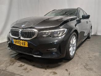 uszkodzony samochody osobowe BMW 3-serie 3 serie Touring (G21) Combi 330i 2.0 TwinPower Turbo 16V (B48-B20B) [1=
90kW]  (07-2019/...) 2020/9