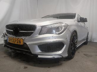 uszkodzony samochody osobowe Mercedes Cla-klasse CLA (117.3) Sedan 1.6 CLA-180 16V (M270.910) [90kW]  (01-2013/03-2019)= 2014/2