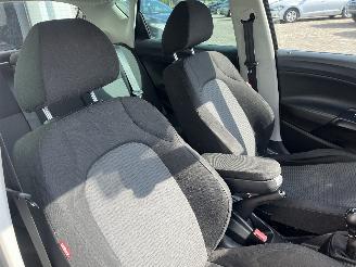 Seat Ibiza Ibiza IV (6J5) Hatchback 5-drs 1.6 TDI 105 (CLNA) [77kW]  (05-2009/05-=
2015) picture 10