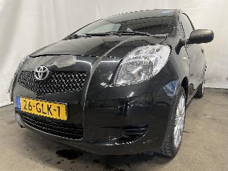 krockskadad bil auto Toyota Yaris Yaris II (P9) Hatchback 1.0 12V VVT-i (1KR-FE) [51kW]  (08-2005/12-201=
1) 2008/7