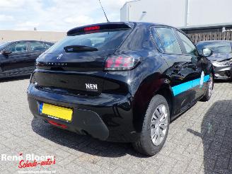 Schadeauto Peugeot 208 1.2 PureTech Active 5-drs 2021/6