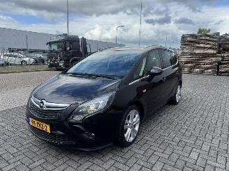 skadebil auto Opel Zafira Tourer 1.7 Cosmo 7Persoons 2013/2