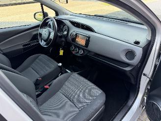 Toyota Yaris 51Kw Aspiration Bi-Tone AIRCO picture 19