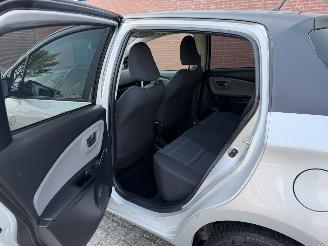 Toyota Yaris 51Kw Aspiration Bi-Tone AIRCO picture 12