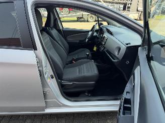 Toyota Yaris 51Kw Aspiration Bi-Tone AIRCO picture 18