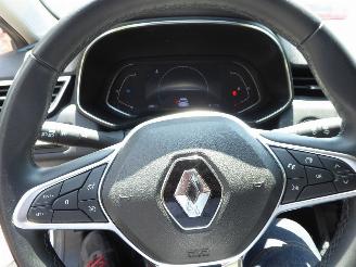 Renault Clio Business Edition E Tech Hybrid picture 13