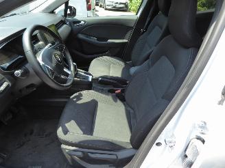 Renault Clio Business Edition E Tech Hybrid picture 10