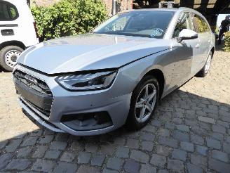 skadebil auto Audi A4 AVANT 35 TFSI 2.0 Hyb 2023/2