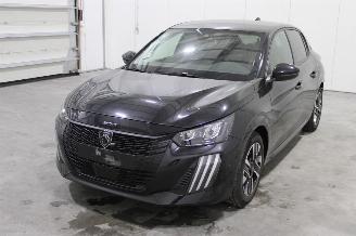 Vaurioauto  passenger cars Peugeot 208  2025/3