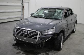 damaged passenger cars Audi Q2  2020/11