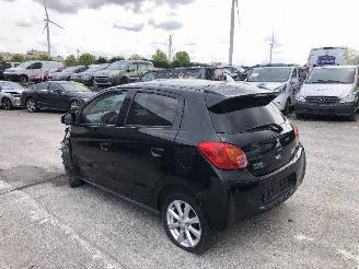Coche accidentado Mitsubishi Space-star 1.2 2013/7