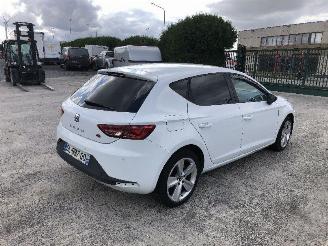 Schadeauto Seat Leon FR  150CV 2016/8