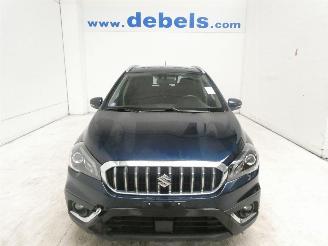 Damaged car Suzuki SX4 S-CROSS GL + 2017/3