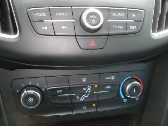 Ford Focus 1.0 74KW STATION AIRCO-NAVIGATIE picture 12