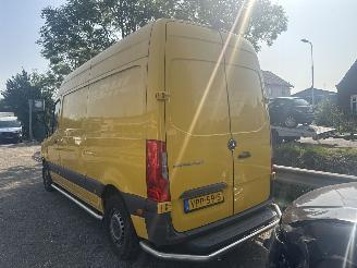 skadebil bedrijf Mercedes eSprinter L2 H2  41 KWH 2022/6