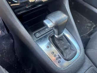 Volkswagen Golf 1.6 TDI 16V 105 Combi/o  Diesel 1.596cc 77kW (105pk) FWD 2009-07/2013-07  CAYC picture 18
