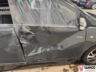 Peugeot 108  picture 4